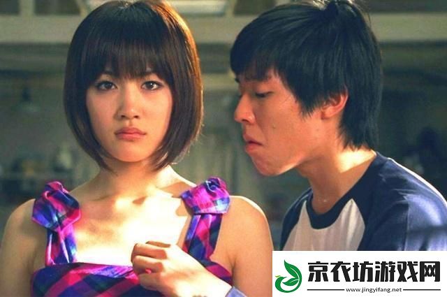 在虚拟与现实交织间寻觅慰藉