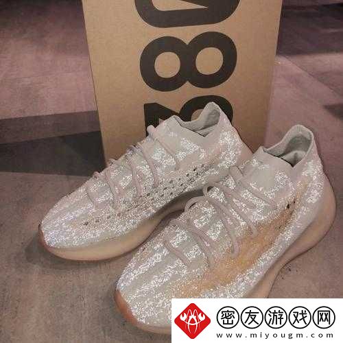 yeezy380-蜜桃粉-白色-清新双色来袭