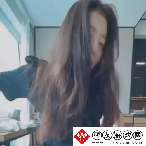 科技界“窗”事件：张律渝与吕总的落地窗-民热议背后的疯狂