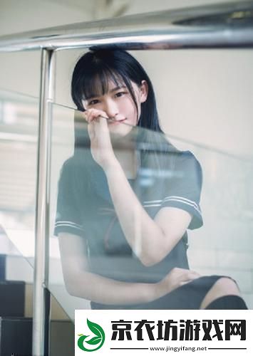 穿裙子在火车上被蹭水了怎么办处理技巧乘客：巧用应急方法保持优雅！