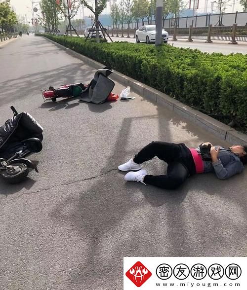 “电动狂飙”：撞后免责-世道险恶
