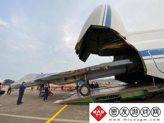 隐形战机苏57抵达珠海首次参加2024中国航展