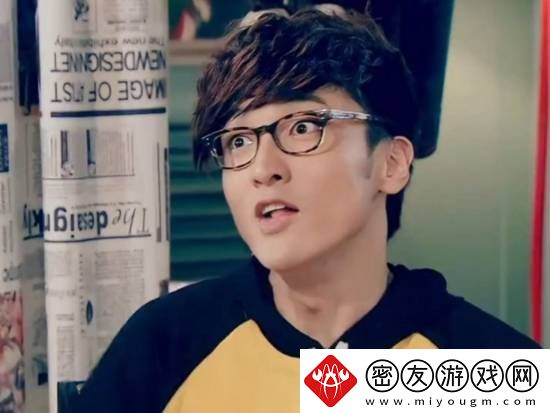 王传君交罚款为女儿摘柿子