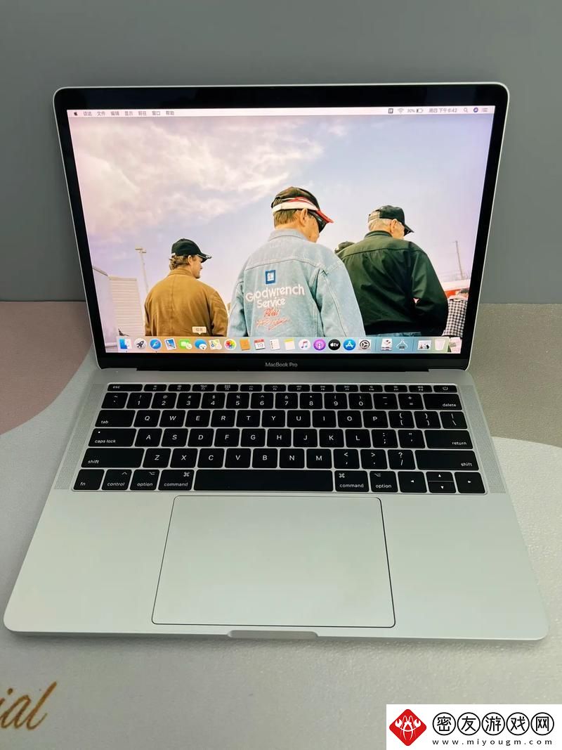 17macbookpro13-炒作风潮下的科技笑话