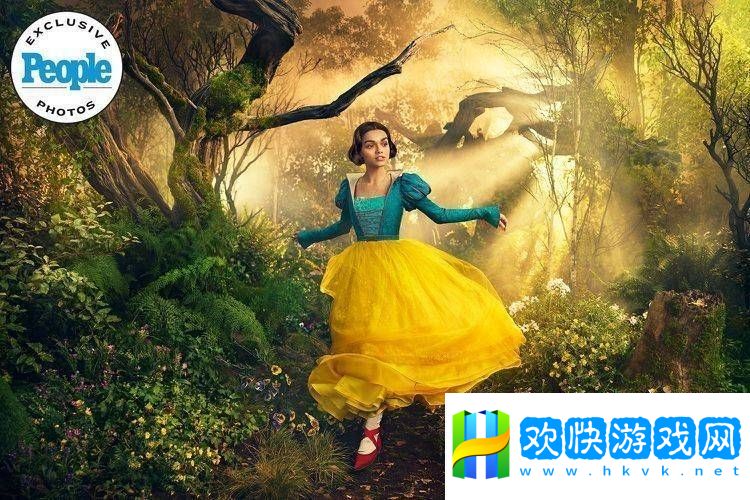 迪士尼真人版白雪公主造型首亮相-瑞秋·泽格勒美翻塞哥维亚城堡前！